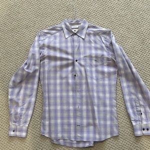 Modern fit dress shirt from Lacoste. Hardly worn
